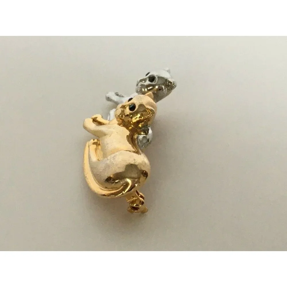 Cats Brooch Pin Silver & Gold Tone Laying Black Eyes Vintage Costume Jewelry 2" - Picture 4 of 10